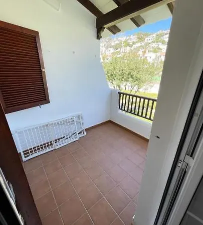 Bonito Con Terrazas Y Aparcamiento.