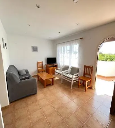 Bonito Con Terrazas Y Aparcamiento. 손 보우